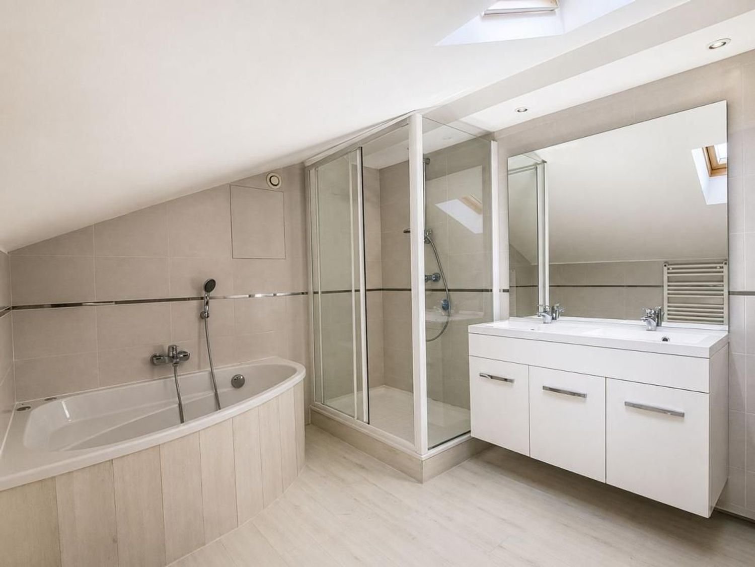 Appartement à vendre, 69m², Saint-Laurent-de-Chamousset