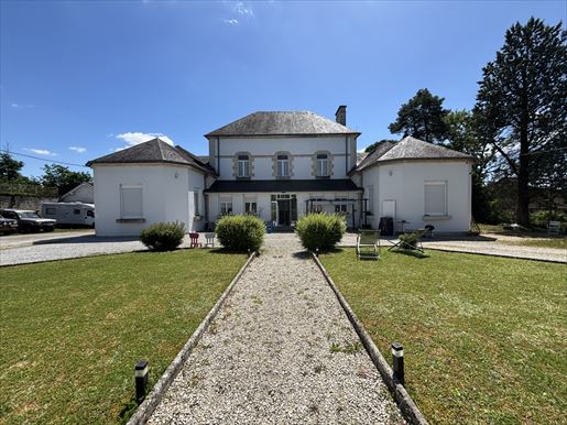 Maison 13 pièces 260 m² · à Sainte-Colombe-sur-Seine · 260 m² · 262 000 €