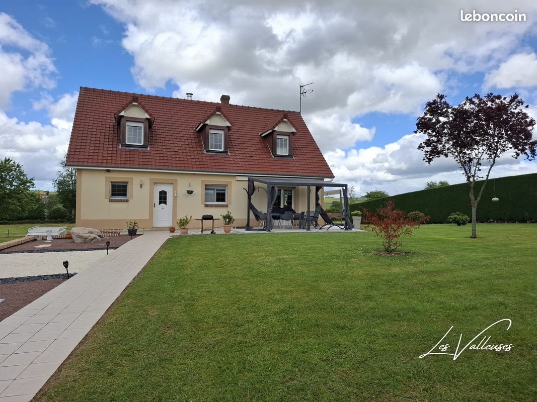 Maison à vendre, 142m², Fréauville