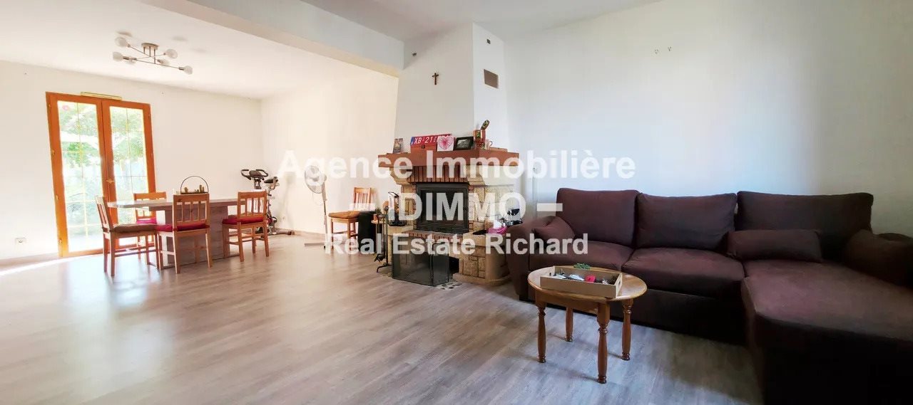 Maison à vendre, 142m², Corbeilles