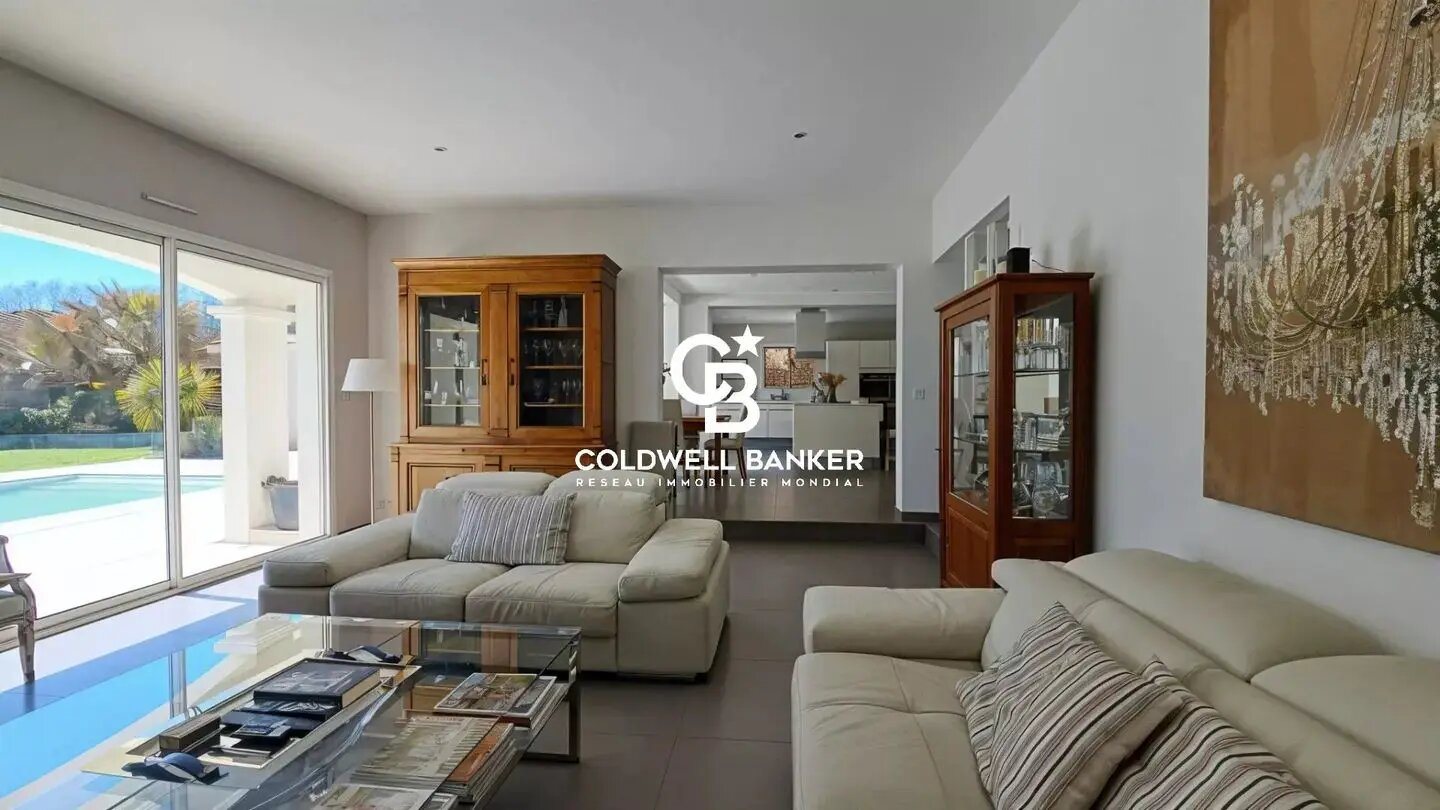 Maison à vendre, 238m², Saint-Aubin-de-Médoc