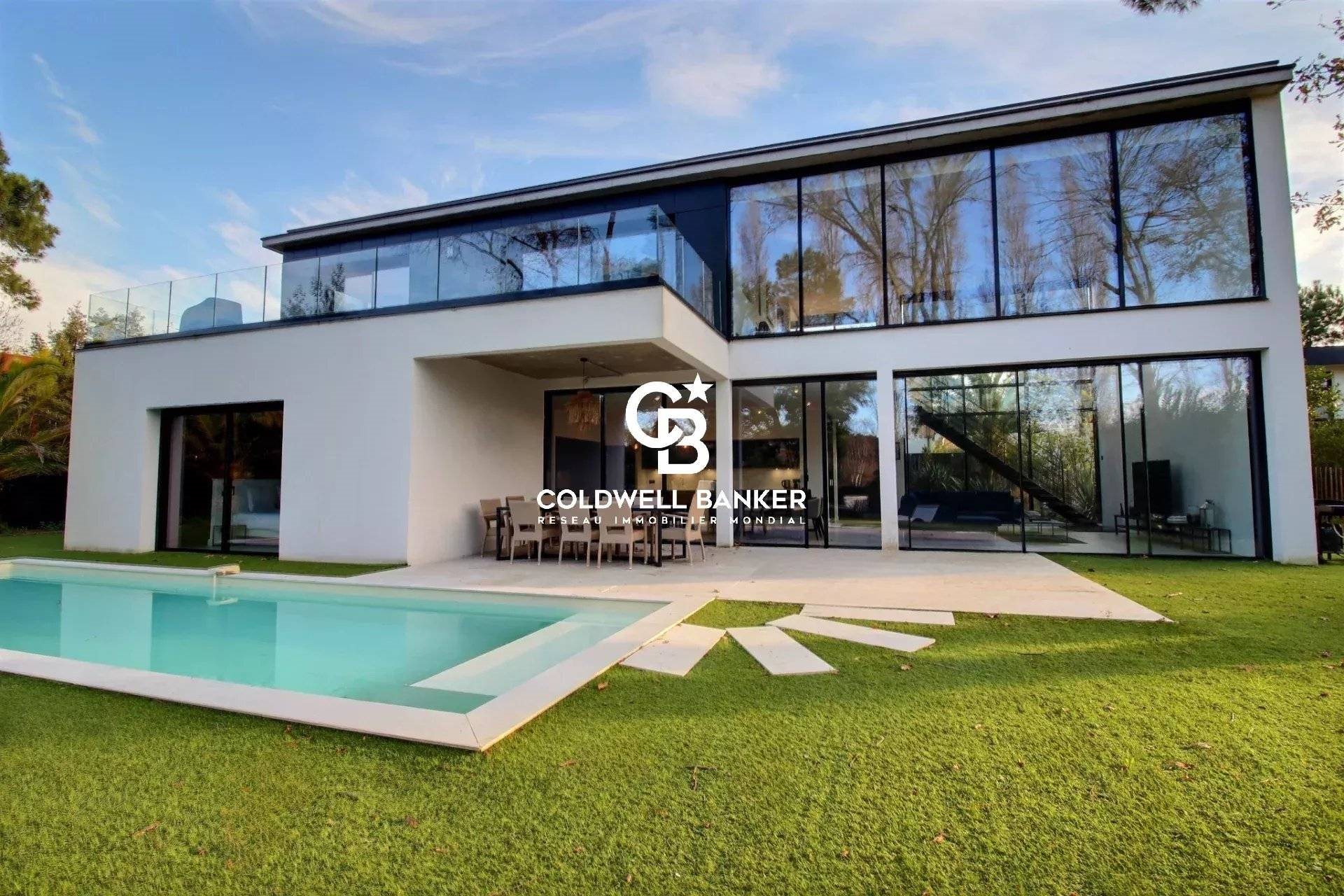 Maison à vendre, 242m², Arcachon