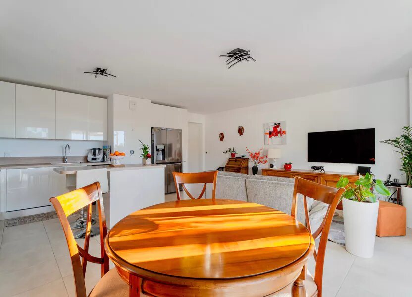 Appartement à vendre, 64m², Solliès-Pont