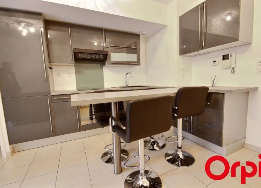 Appartement à louer, 35m², Marseille 12ème