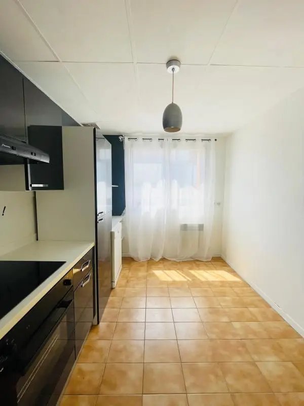 Appartement à louer, 85m², Saint-Soupplets