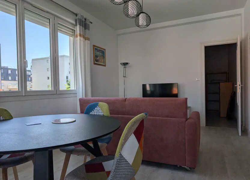 Appartement à louer, 55m², Royan