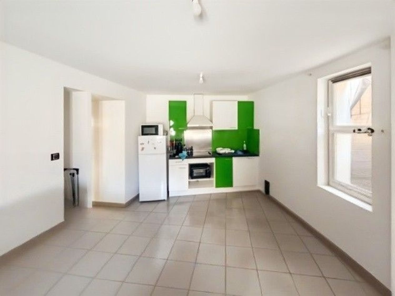 Appartement à louer, 28m², Nîmes