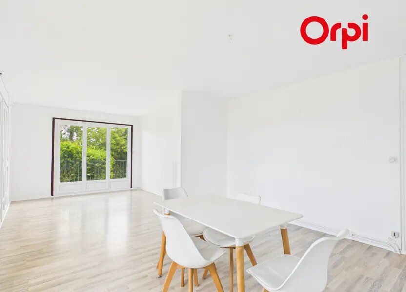 Appartement à vendre, 69m², Bernay