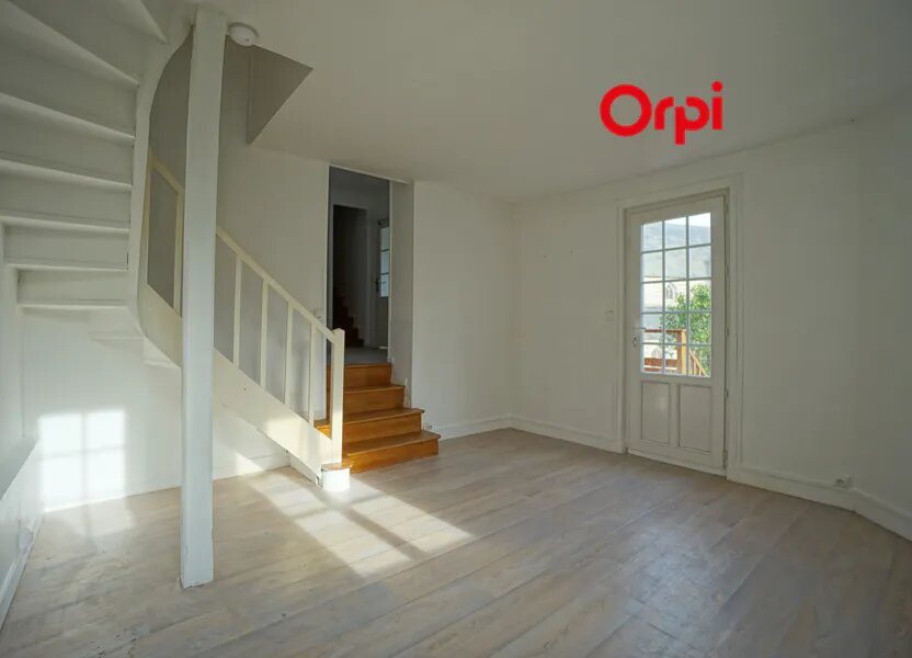 Maison à louer, 77m², Bernay