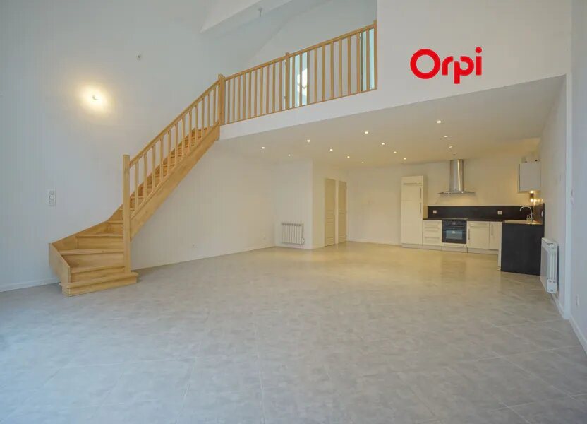 Appartement à louer, 86m², Bernay