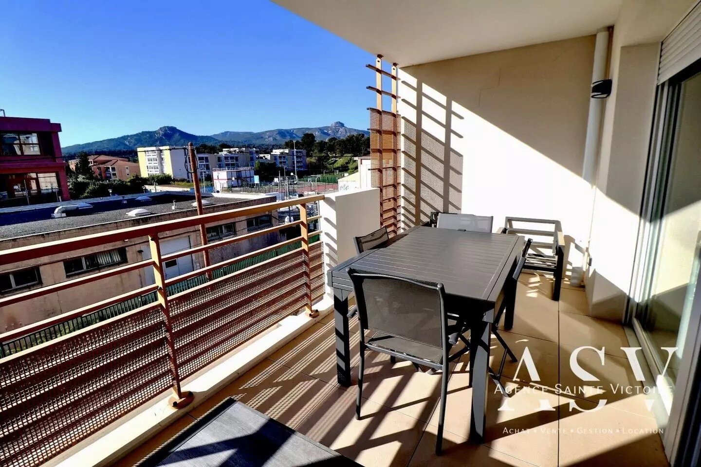 Appartement à vendre, 58m², Aubagne