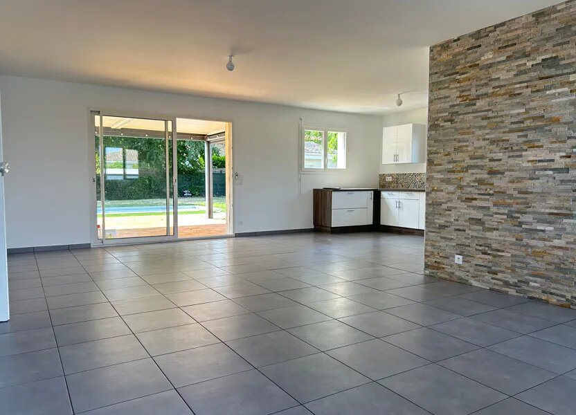 Maison à louer, 125m², Salleboeuf