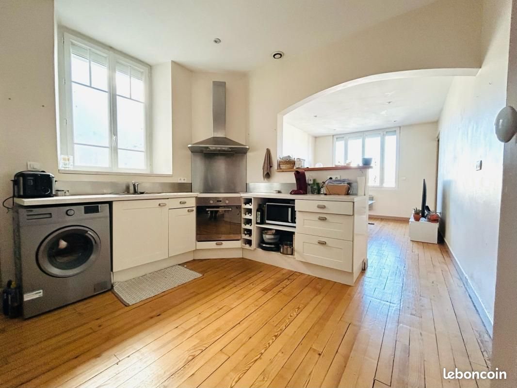 Appartement à louer, 71m², Billère