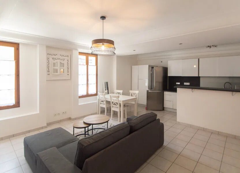Appartement à louer, 63m², Pau