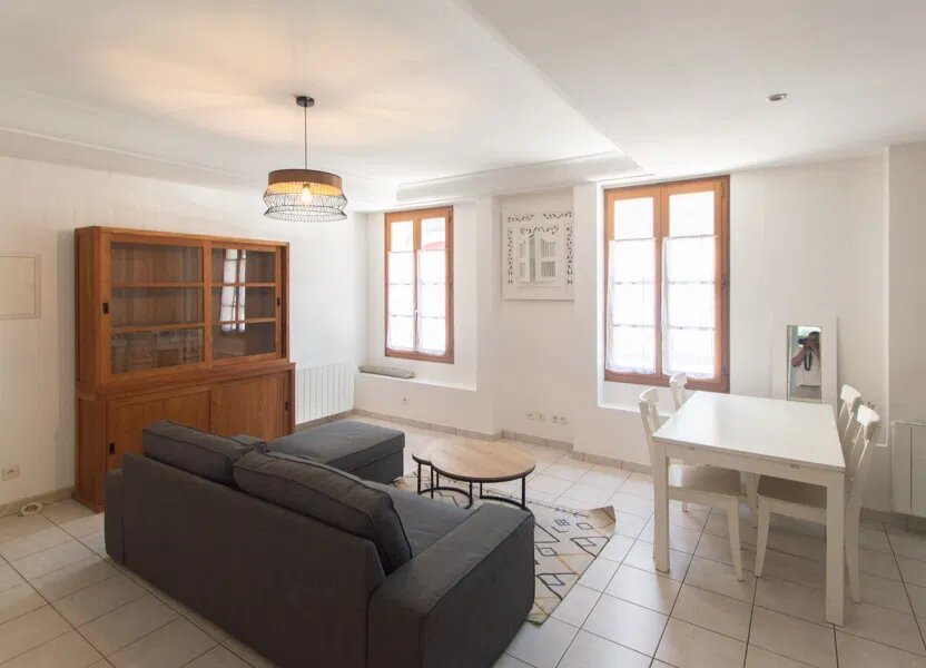 Appartement à louer, 63m², Pau