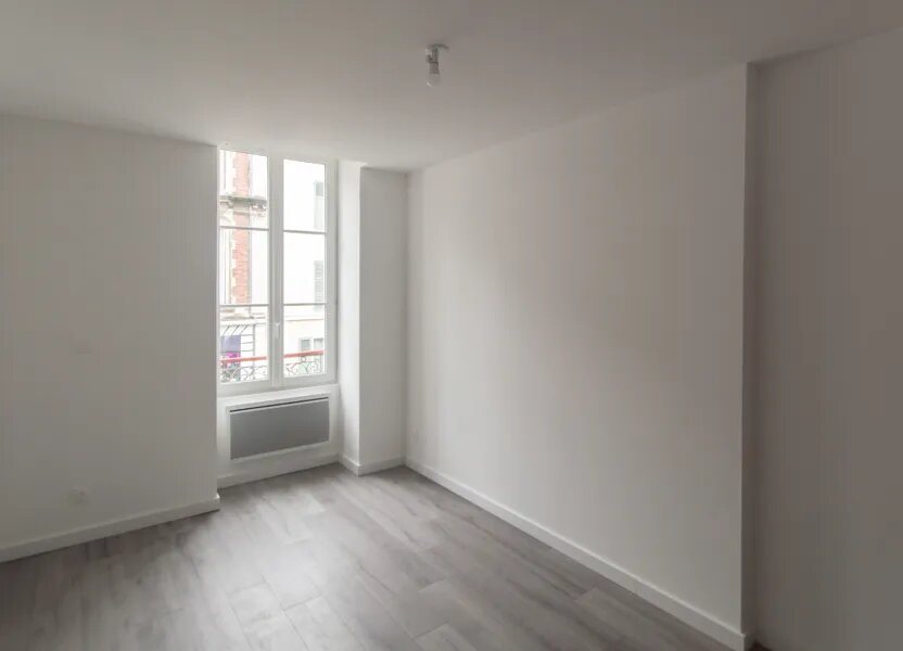 Appartement à louer, 19m², Pau