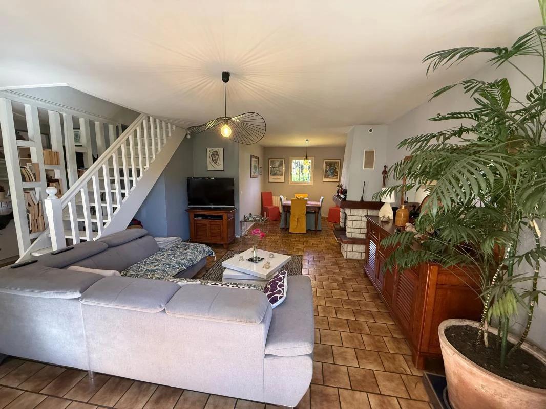 Maison à vendre, 123m², Artigueloutan