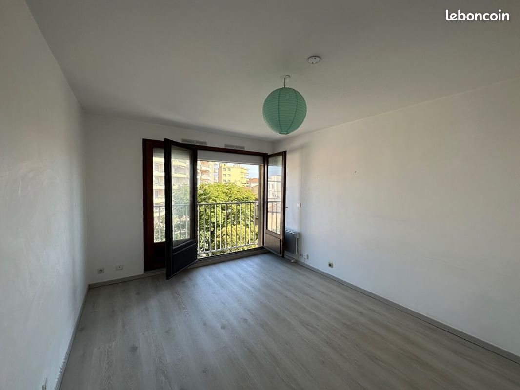 Appartement à louer, 21m², Carpentras