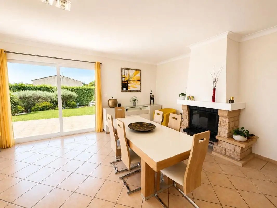 Maison à vendre, 165m², Caumont-sur-Durance