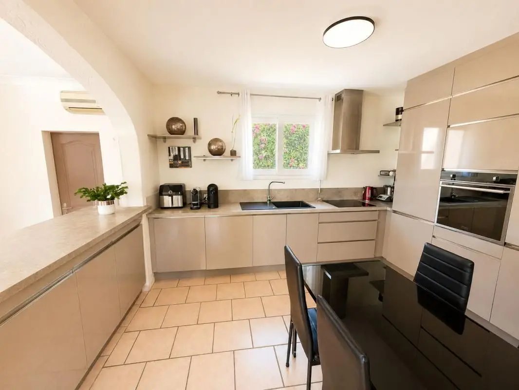 Maison à vendre, 165m², Caumont-sur-Durance