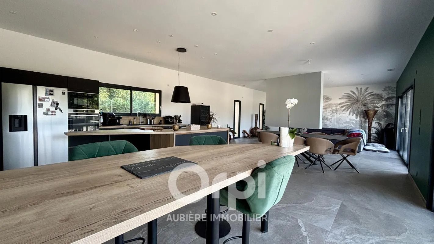 Maison à vendre, 220m², Lezoux