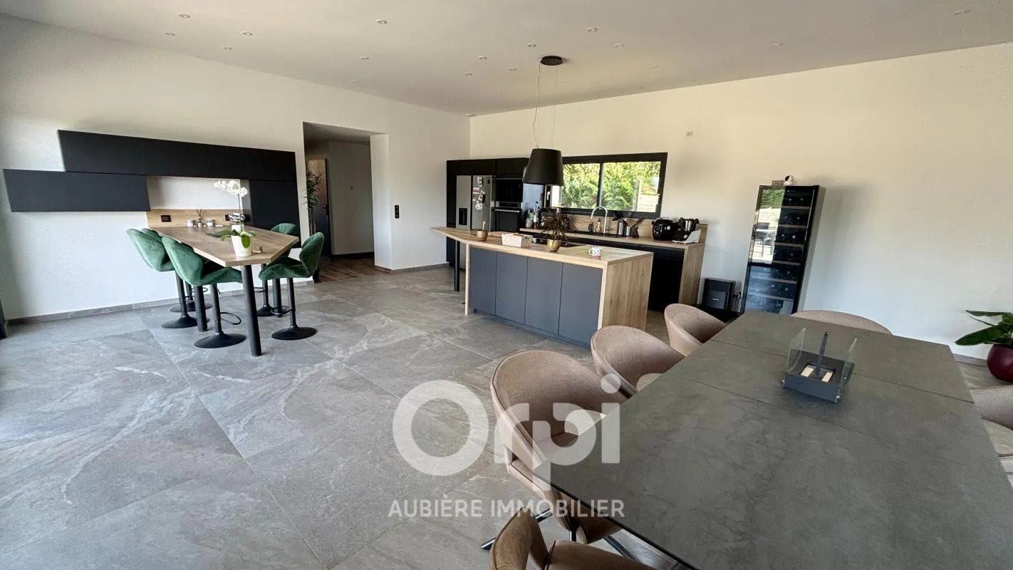 Maison à vendre, 220m², Lezoux
