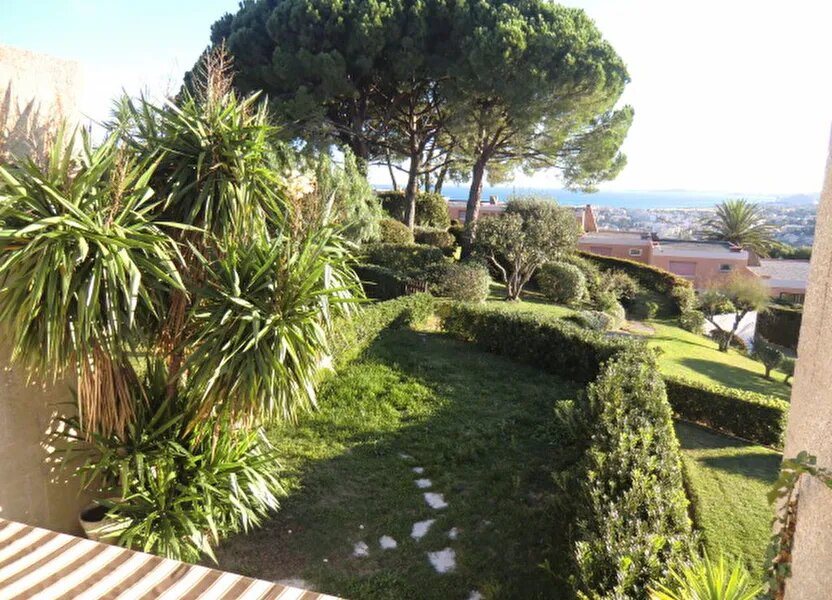 Maison à louer, 106m², Cagnes-sur-Mer