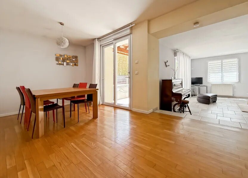 Maison à vendre, 128m², Vénissieux