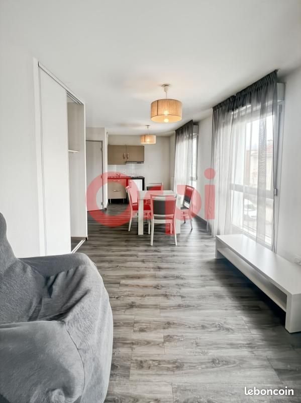 Appartement à louer, 43m², Lyon 8ème