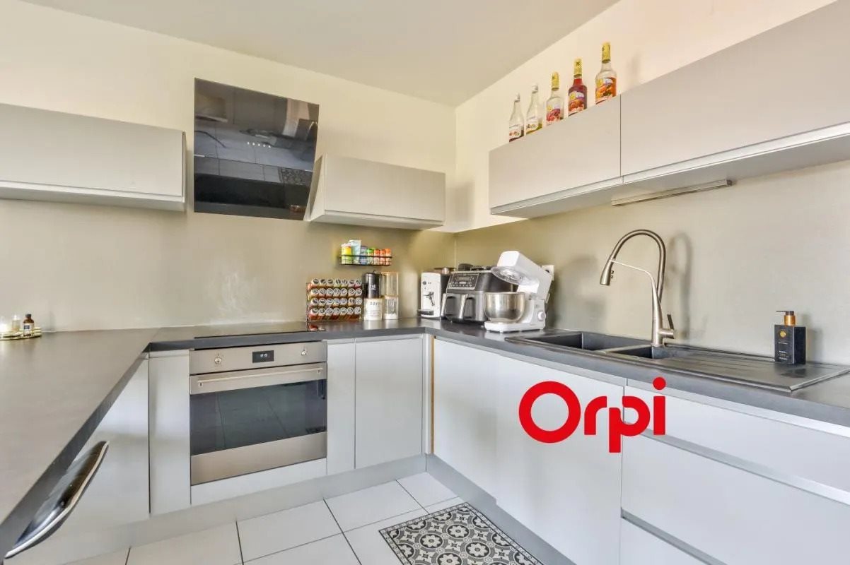 Appartement à vendre, 61m², Pierre-Bénite