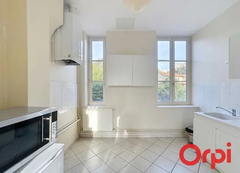 Appartement à louer, 34m², Oullins