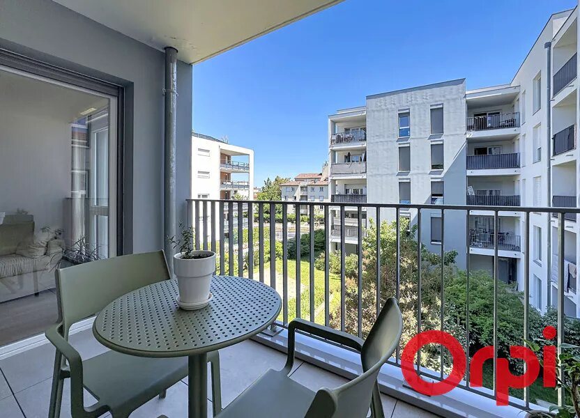 Appartement à vendre, 61m², Pierre-Bénite