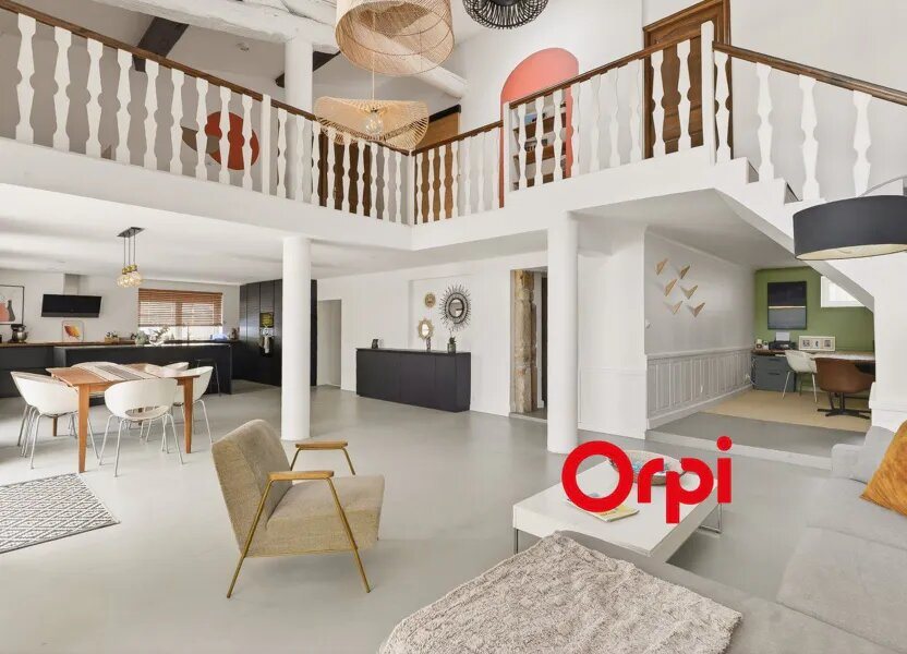 Maison à vendre, 270m², Saint-Genis-Laval