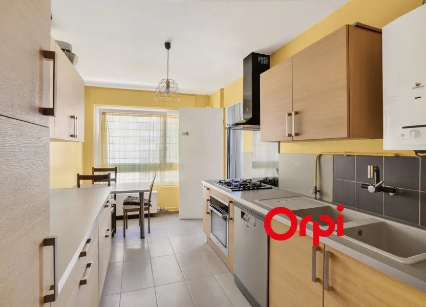 Appartement à vendre, 90m², Pierre-Bénite
