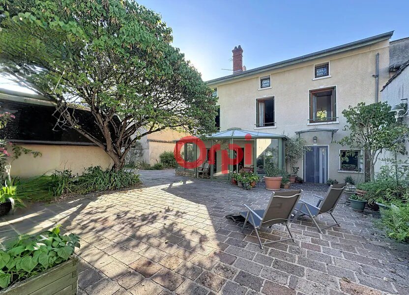 Maison à vendre, 187m², Charly