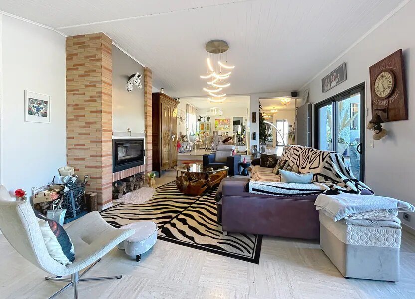 Maison à vendre, 271m², Saint-Sardos