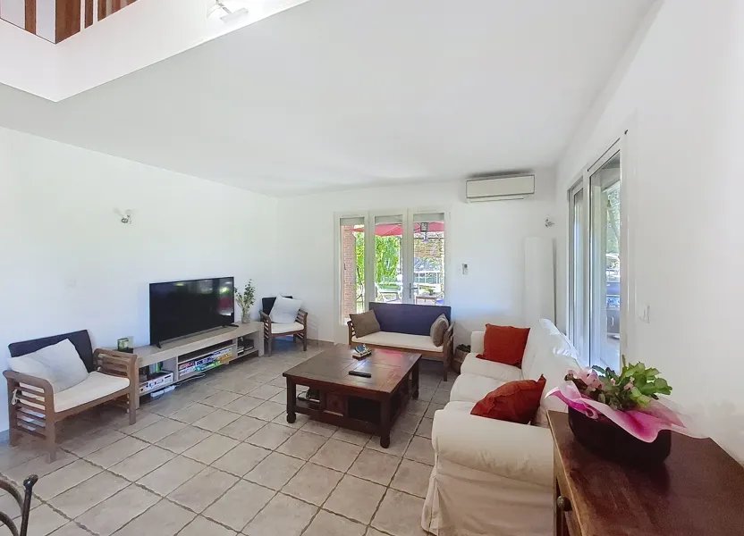 Maison à vendre, 170m², Bessens
