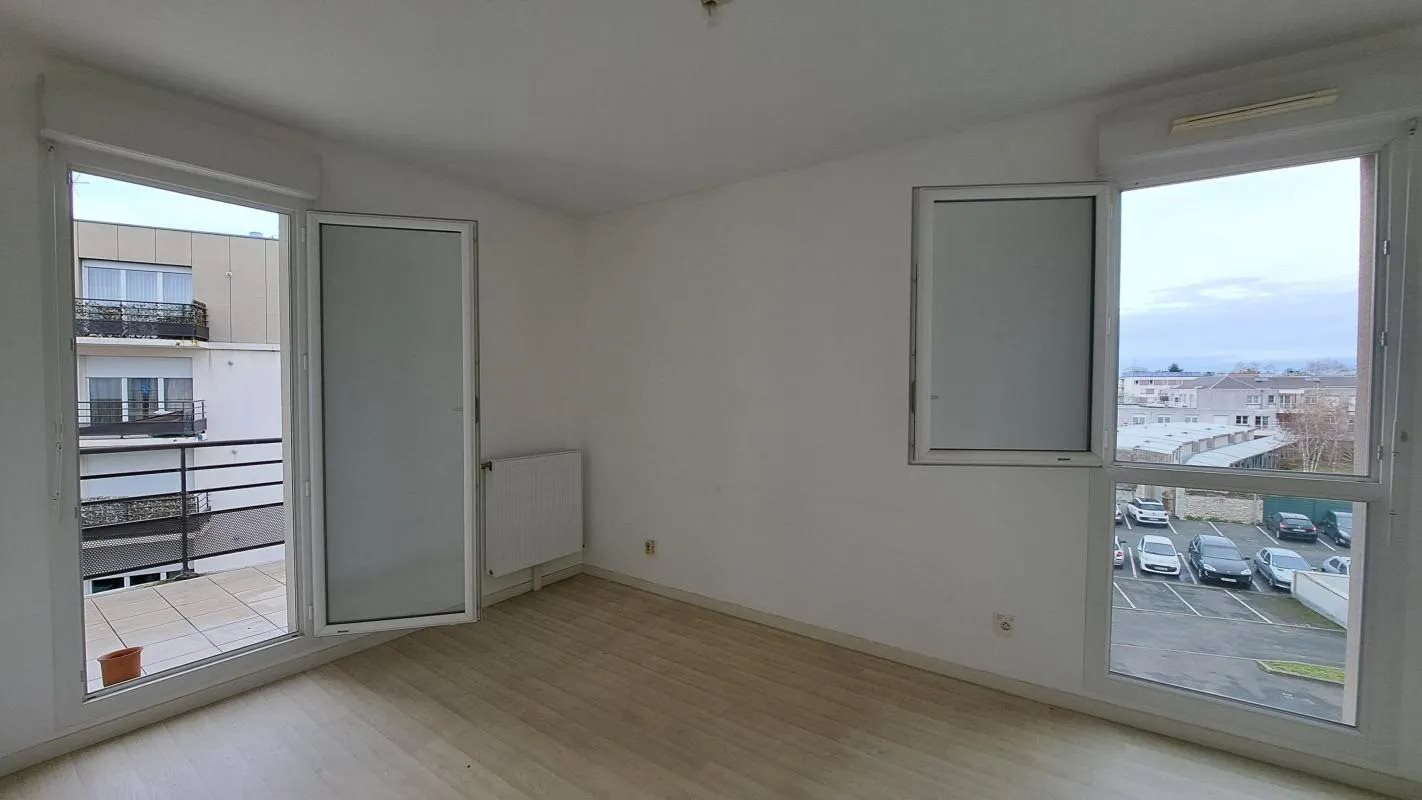 Appartement à louer, 41m², Saint-Jean-de-la-Ruelle