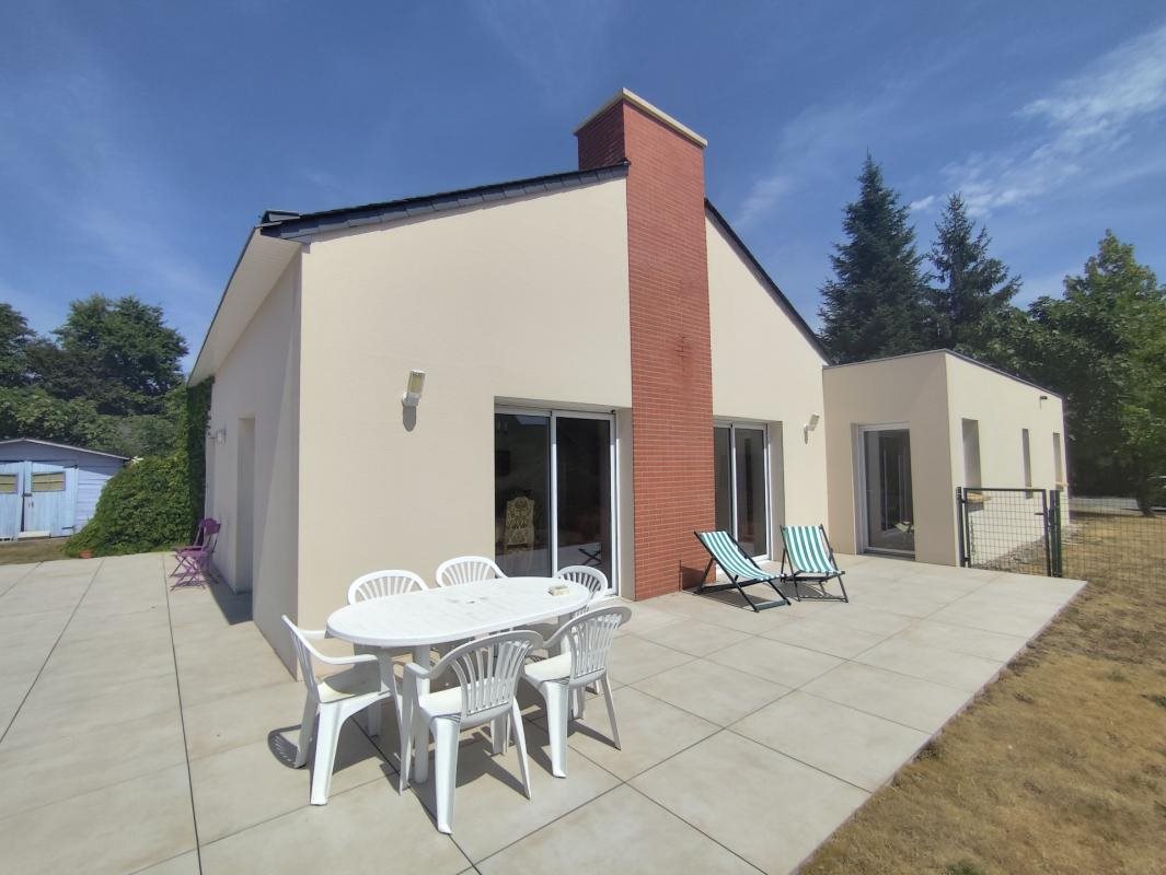 Maison à vendre, 129m², Peillac