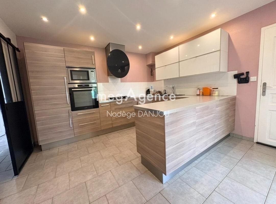 Maison à vendre, 127m², Caen