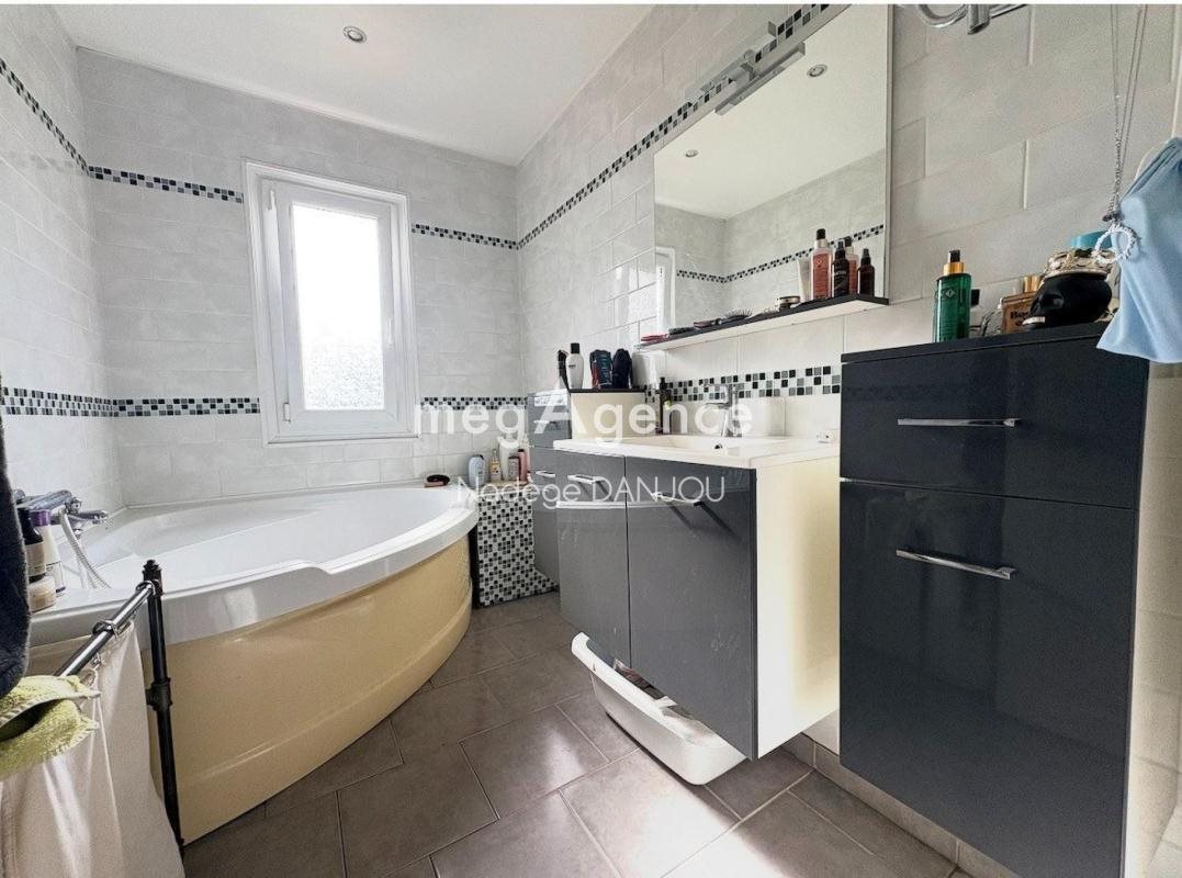 Maison à vendre, 127m², Caen