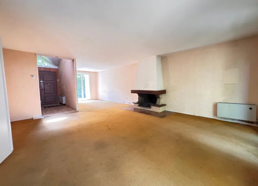 Maison à vendre, 135m², Le Mesnil-Saint-Denis