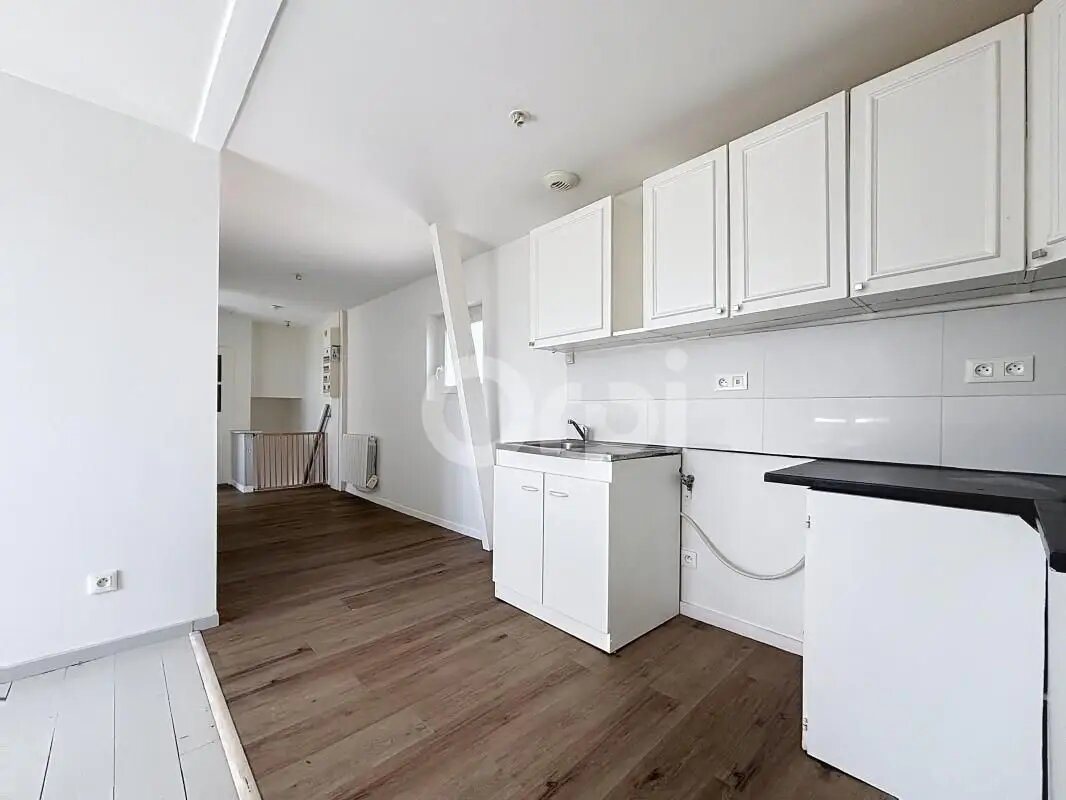 Appartement à louer, 43m², La Neuville-Roy