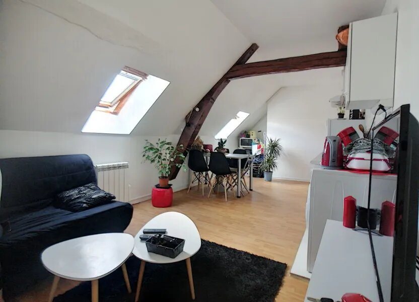 Appartement à louer, 27m², Bury