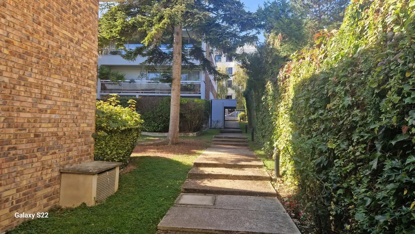 Appartement à louer, 21m², Sèvres