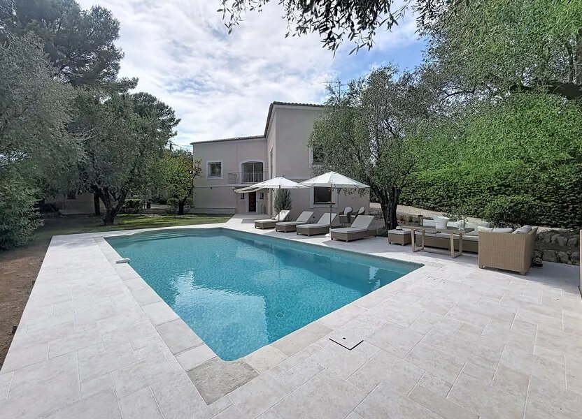 Maison à vendre, 240m², Roquefort-les-Pins