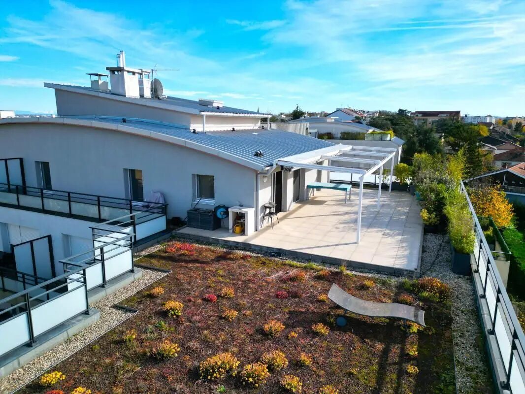 Appartement à louer, 75m², Bron
