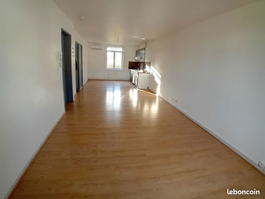 Appartement à louer, 55m², Merville
