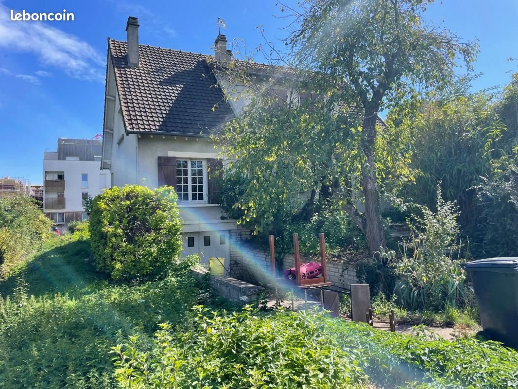 Maison à vendre, 140m², Éragny