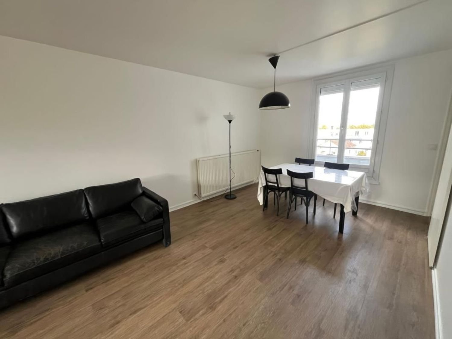 Appartement à louer, 90m², Cergy